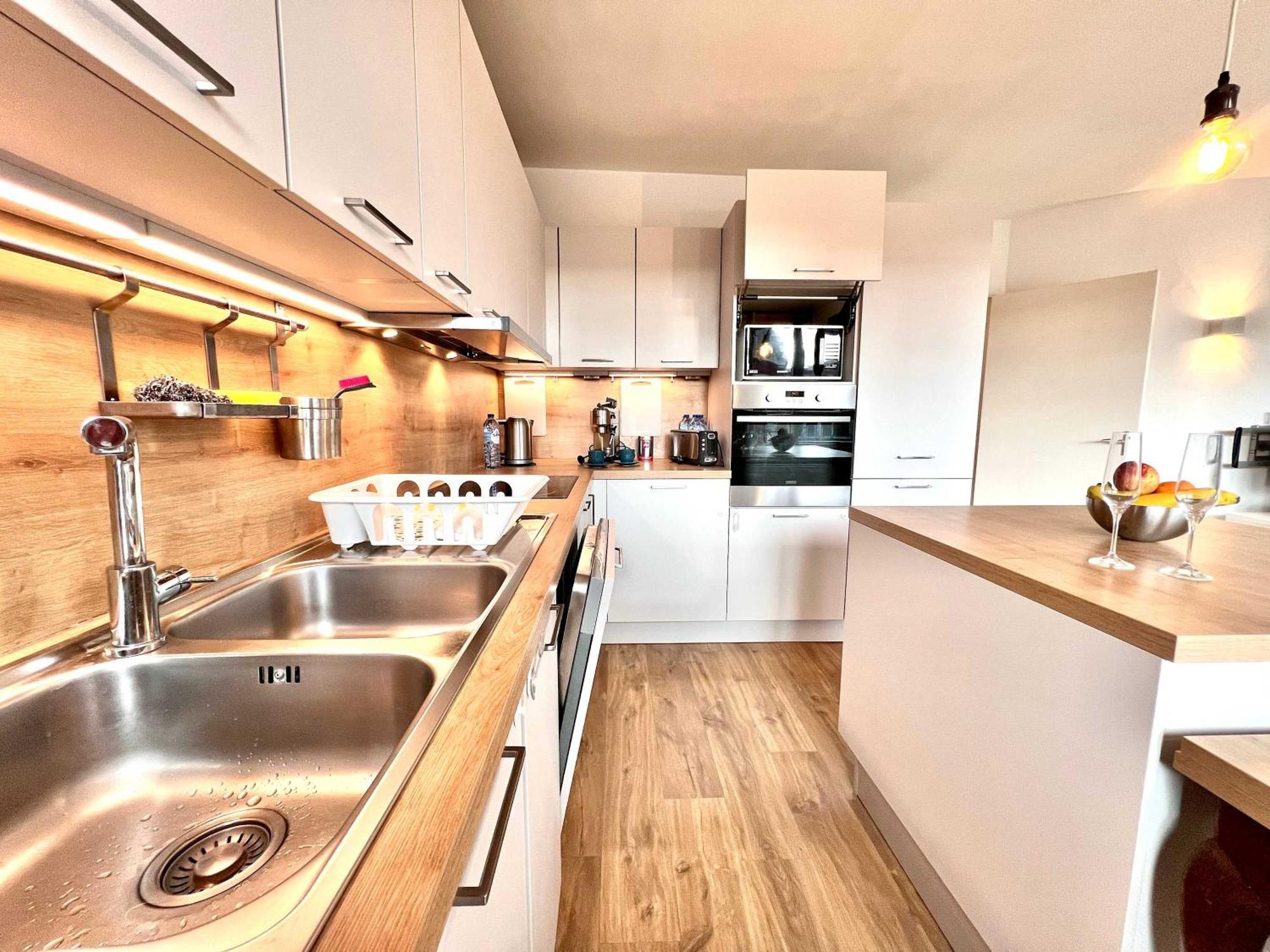 Bright & Stylish In Nature Appartement